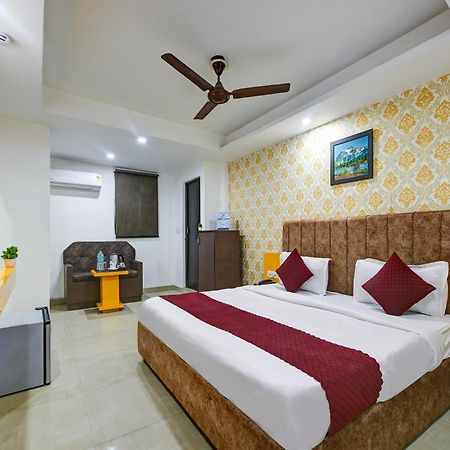 Hotel Kelvish Free Airport Pickup Nueva Delhi Exterior foto